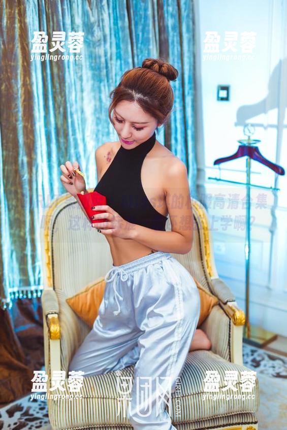 GIRLT果团网 - Miss琪的校服高清合集，呃，这样的标准…谁还想去上学啊？