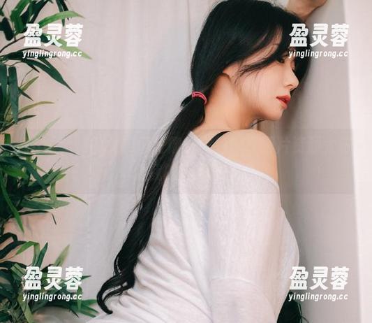 Sia(시아)的女友们好像很会拍照，图片资源太符合我的审美了。