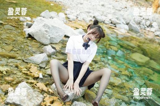 Tina很妖孽呀的草莓味喵喵私拍，温柔到让人想流口水