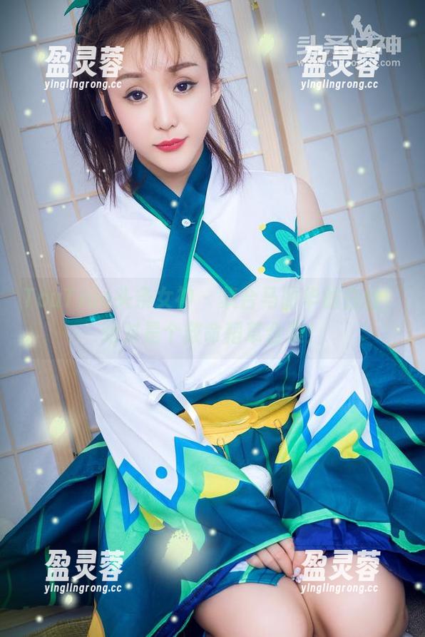 TouTiao头条女神-马丽华 TouTiao头条女神 - 集合马丽华的白丝,绝对是个救命稻草合集!
