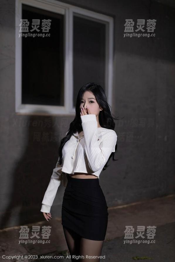 Xiuren秀人网-Suki_baby Xiuren秀人网 - Suki_baby的写真,网袜透出一种说不出的话语…