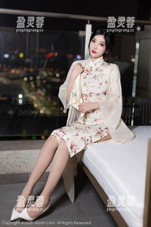 Xiuren秀人网 - 自己的牛仔裤自己定制，baby嘉茵说我能搞定，图片也是百变百搭！