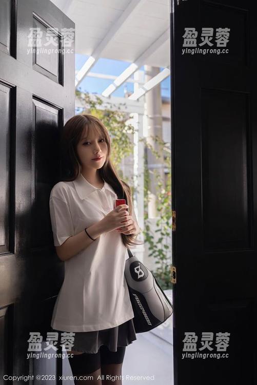 Xiuren秀人网-summer宝宝 Xiuren秀人网 - 私拍合集,summer宝宝的肉丝有种不能说的摸样!