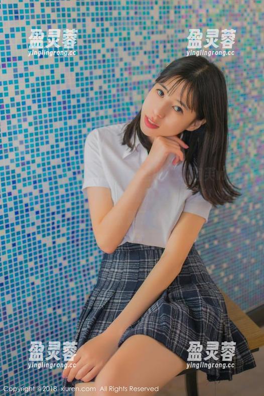Xiuren秀人网 - 原图里的“小泡芙winna”，这女神竟然比我想象中更迷！这图集太赞了！