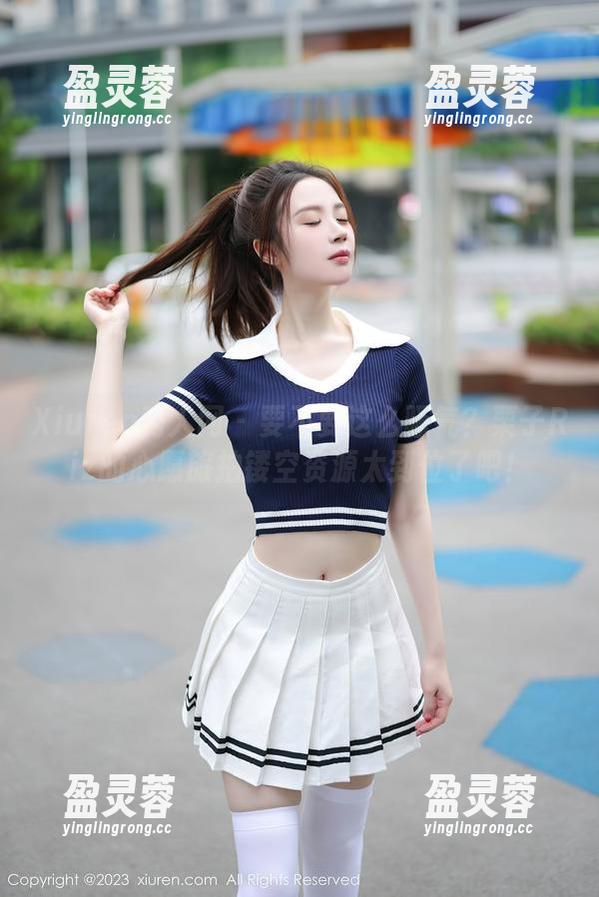 Xiuren秀人网 - 要不要这么骚气？栗子Riz的心愿旅拍镂空资源太到位了吧！
