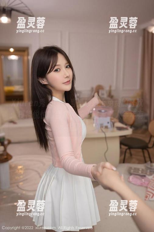 Xiuren秀人网 - 当婚纱遇上免费的狂欢：模特悦悦的合集，差点就要叫人年年有余了！