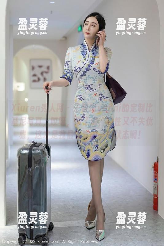 Xiuren秀人网 - 王馨瑶yanni的定制比基尼写真，哎呀，忘了说，随性又不失优雅，这才是我最喜欢的一种状态啊！