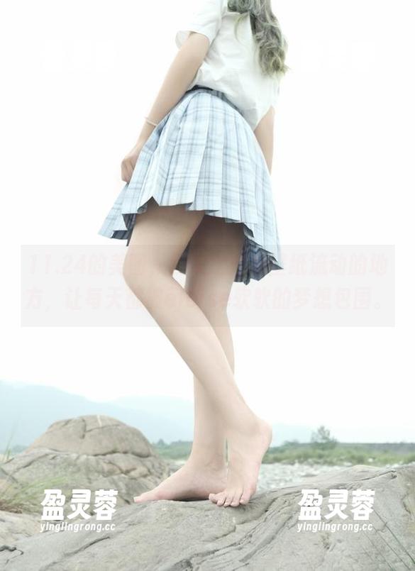 eloise软软 11.24的美图,我决定放在壁纸流动的地方,让每天都被eloise软软的梦想包围。