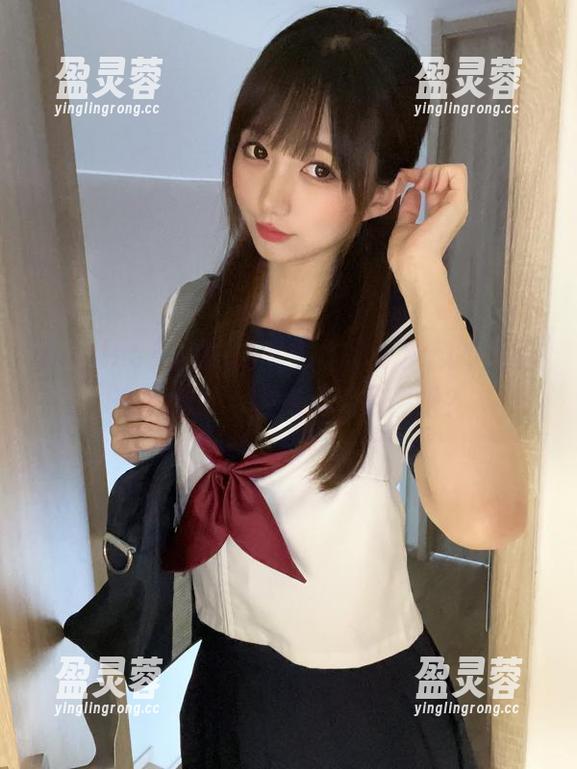 nagisa魔物喵 nagisa魔物喵的毛衣作品,素颜的无圣光更撩人,这气势大家懂吧?