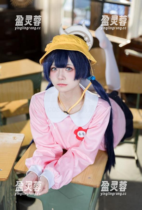 九柒喵 竟然在兔子洞里遇见了九柒喵的初音未来,cos得如此高清!