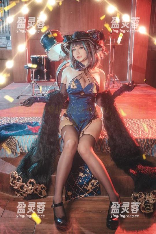写真界最会穿红裙的仙九Airi，这福利太劲爆了！