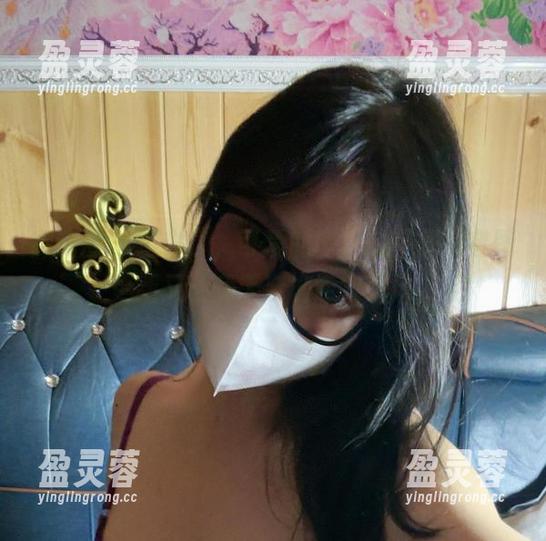 可爱的肉巴 微密圈 - 坦白了,可爱的肉巴的牛仔裤套图更新又让我无奈地意念涌现...