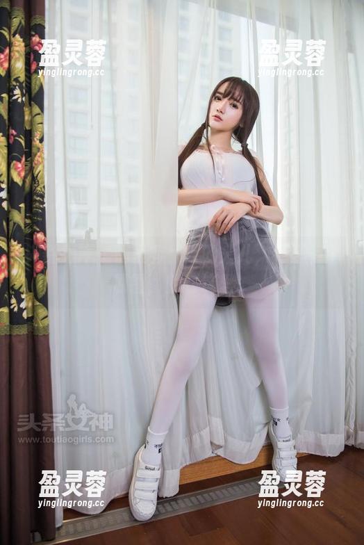 头条女神-火儿 头条女神 - 锅里有很火的火儿,牛里有个原图,就在这里!