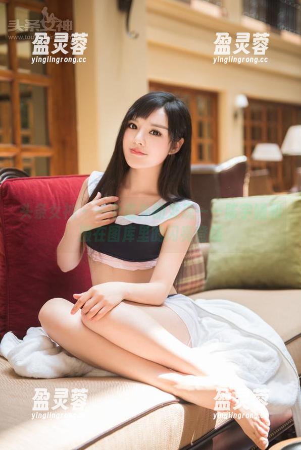 头条女神 - 一个意外的发现——陈宇曦和服在图库里的闪亮登场