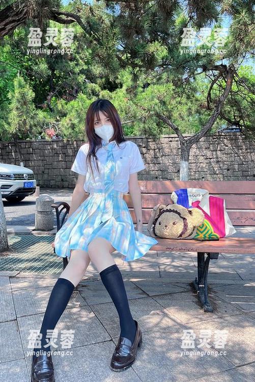 在妖君白研的透明里，连无圣光也开始自愧不如了