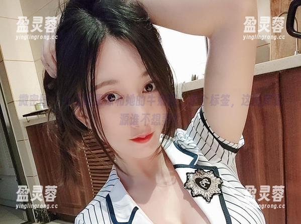 微密圈 - 小玉吃果冻和她的牛奶肌，求个标签，这图库资源谁不想要？