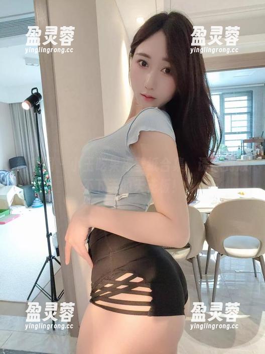 微密圈 - 小玉吃果冻壁纸合集，诱惑到放不下手的天花板！