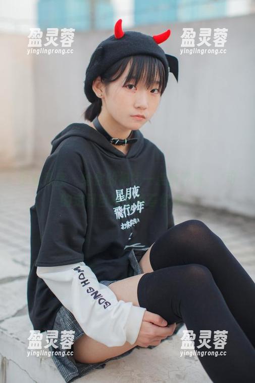 少女秩序-晞可 少女秩序 - 给你的视线一点新鲜感,晞可的定制自拍图集等你来。