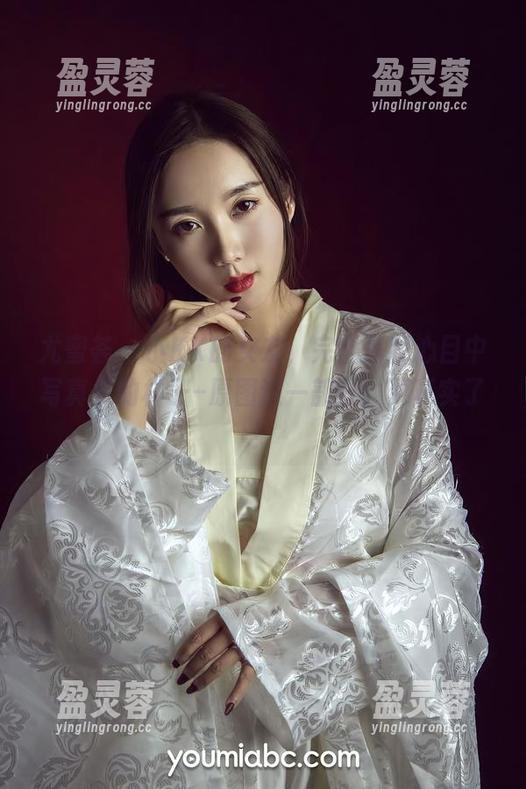 尤蜜荟 - 小KK的女友，完全是我心目中写真集的样子–原图这一部分，更真实了！