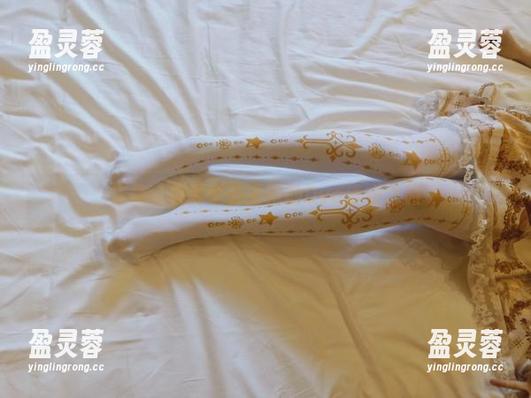 作品：想要个公主抱的Dva泳衣之旅