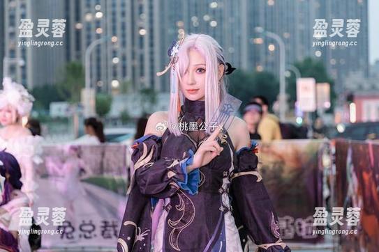 桃墨公子映衬下的希娜小姐，简直是图库里的那道风！别忘了下载哦！