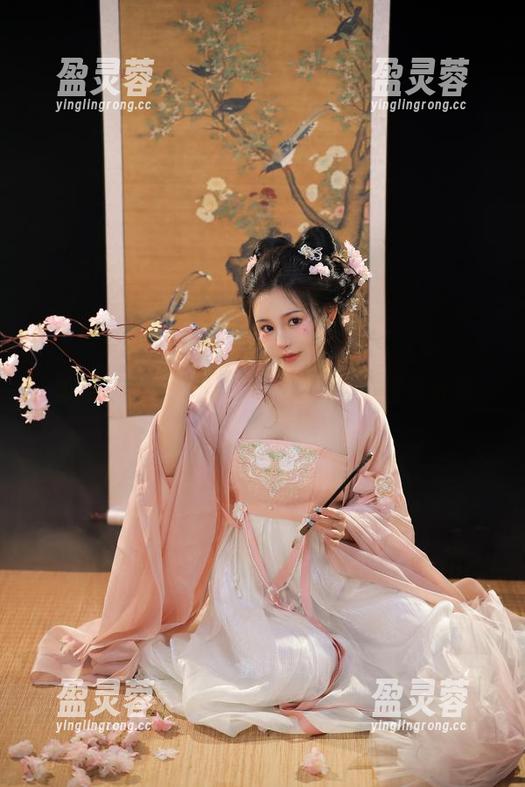 桃暖酱 图库新秀!桃暖酱的放学路上档案分享