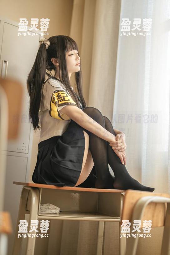 桃良阿宅 桃良阿宅,黑丝cos之路,从图片看它的变化,一切都是那么奇害!