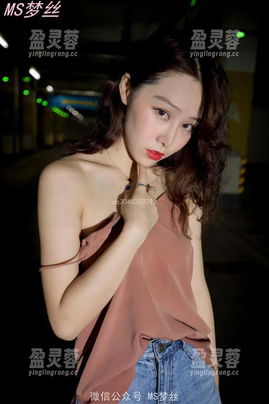 梦丝女神 - 香萱的御姐资源，让你每天都要加班省流量！