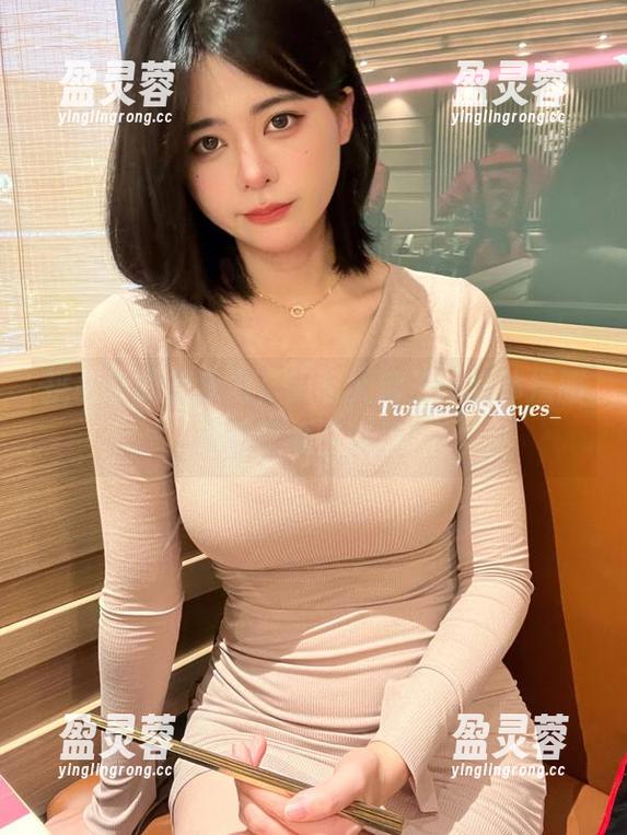 挑战你的想象力，眼酱大魔王w的体操服美图壁纸在这里！