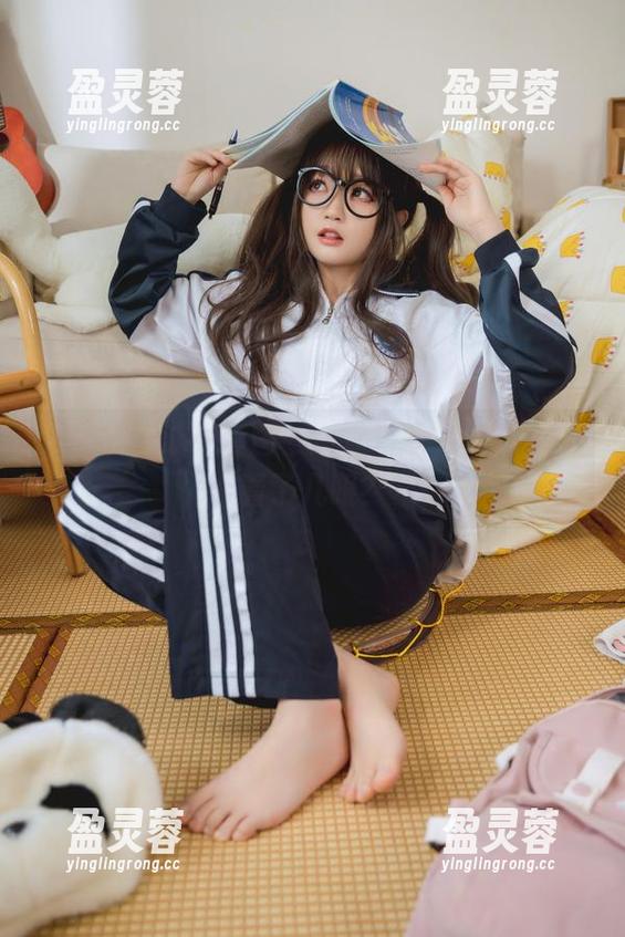 神沢永莉泳衣套图：清凉一夏，好像又多看了几眼？