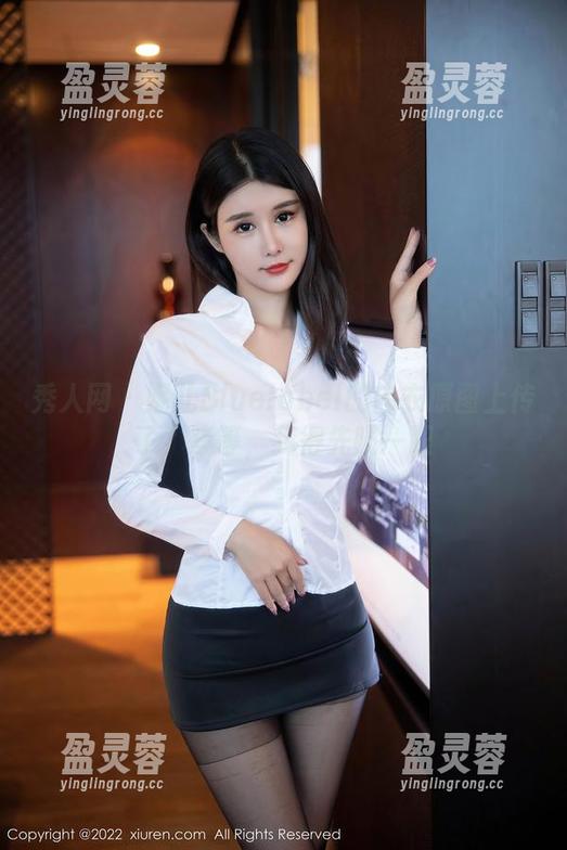 秀人网-妮儿Bluelabel 秀人网 - 妮儿Bluelabel的内衣原图上传了?等等,我得先瞄一眼