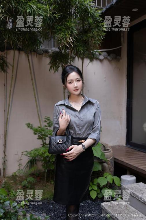 秀人网 - 明明就想看高清的女神，结果却在子纯儿Annie的照片里迷失。