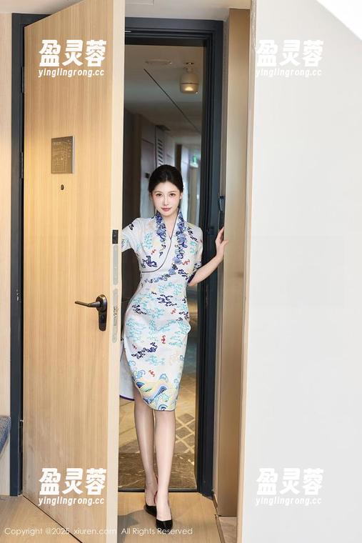 秀人网 - 王俪丁小宝贝的睡衣Style：超高清写真，谁说睡衣只适合睡觉？