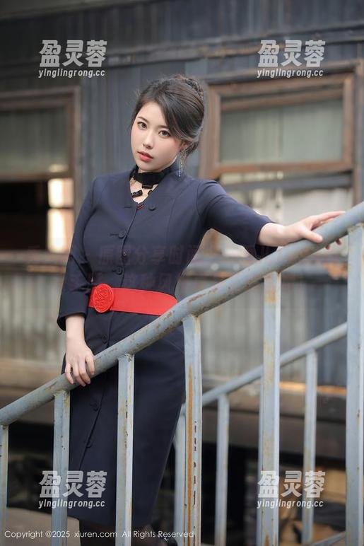 秀人网-雨儿1494 秀人网 - 原图分享时间——雨儿1494的水手服,这种风格真是有意思啊!