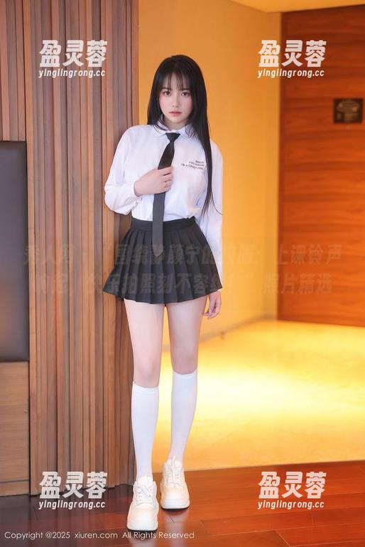秀人网 - “围绕静颜宁的校服：上课铃声响起，快乐拍照刻不容缓！”照片精选