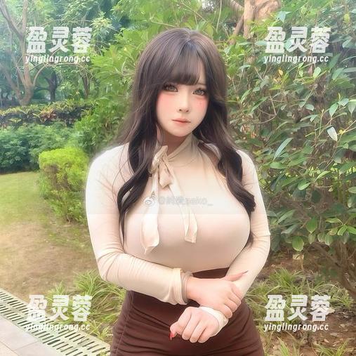 “纯爱neko”的高清美脚写真集，腿控们，你们准备好了吗？