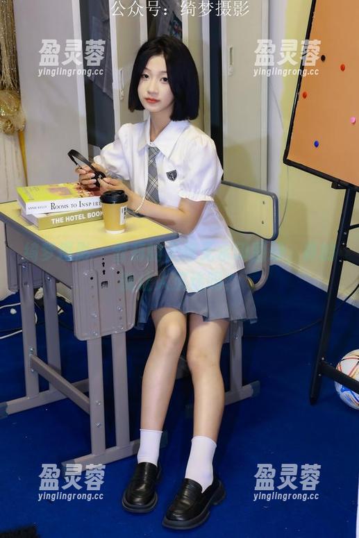 绮梦摄影 - 雪莉的无修无水印图册，真的能让人沉迷吗？