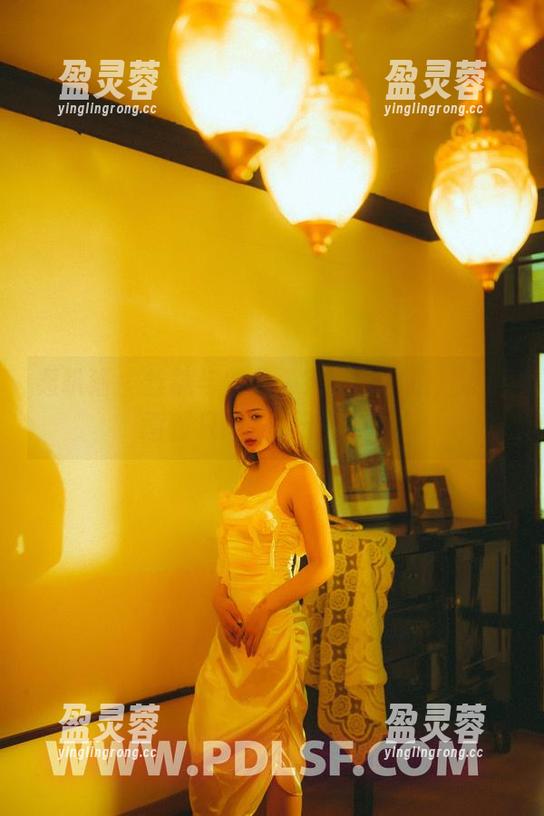 轰趴猫 - 丝袜与曲曲，完美的合拍，谁说画面只能局限于平面？