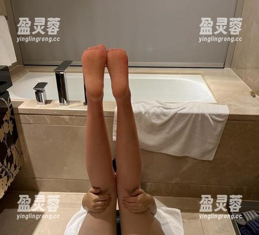 微密圈 - 迷人的五姨太又来了，这次抱着妹子图包等你来拿！