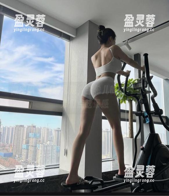 微密圈 - 看哪儿辣，金希儿的图片给臭弟弟们点眩晕感
