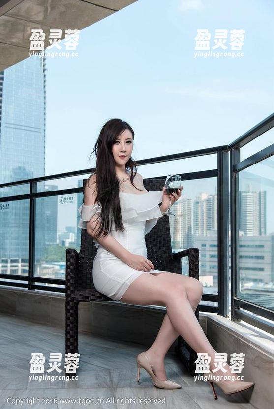 青豆客 - 欧阳妮娜娜的少女风情，全套原图不怕问！