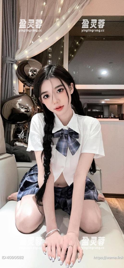 微密圈 - 看了黎允熙baby全套职业装写真，我恨不得也想去“办公室”一遭