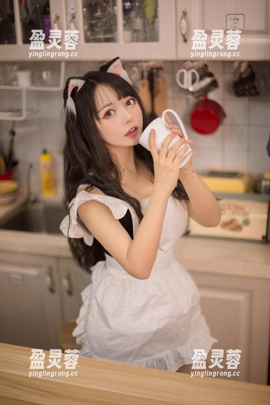 黑猫猫ovo 不用修图的黑猫猫ovo,体操服自拍自信原图趴这儿
